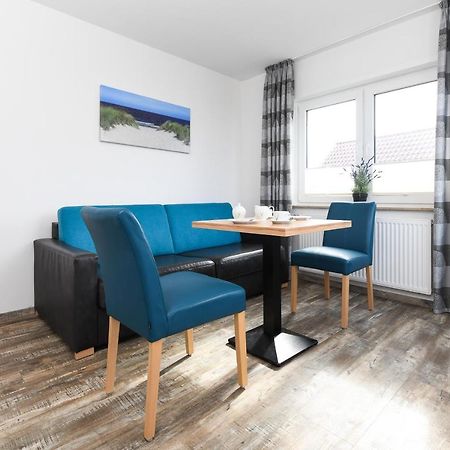 Haus Zur Moewe Mit Fruehstuecksoption Apartment Bensersiel Bagian luar foto