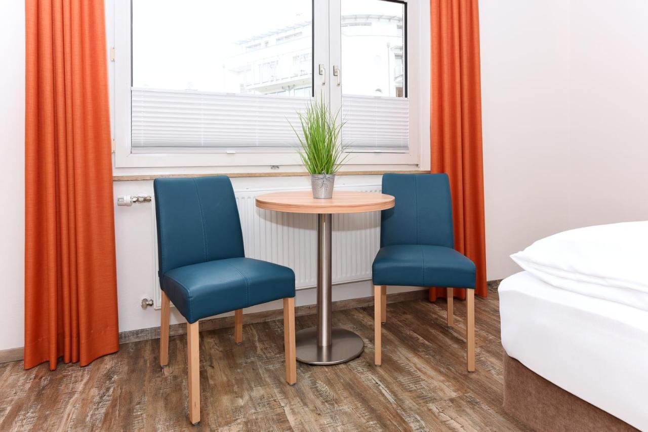 Haus Zur Moewe Mit Fruehstuecksoption Apartment Bensersiel Bagian luar foto