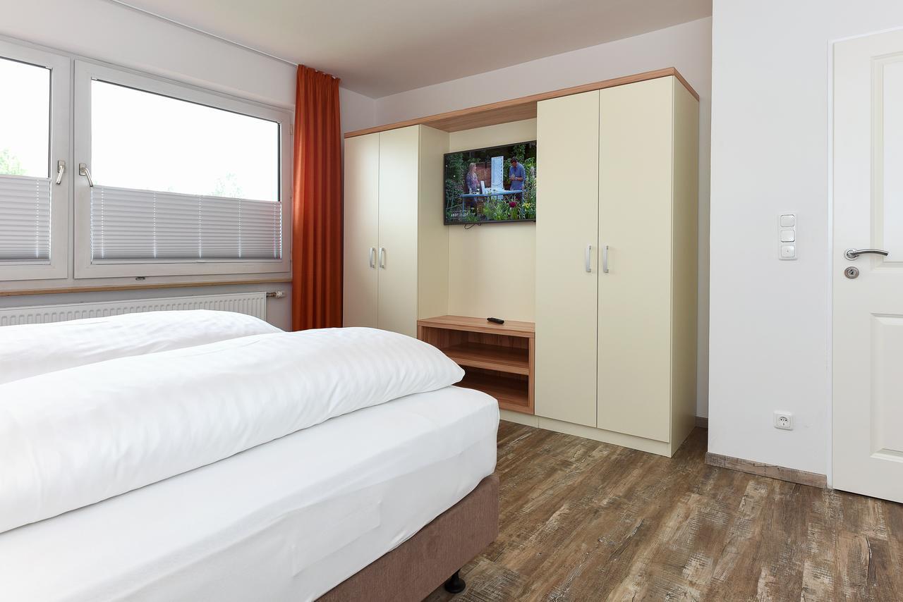 Haus Zur Moewe Mit Fruehstuecksoption Apartment Bensersiel Bagian luar foto